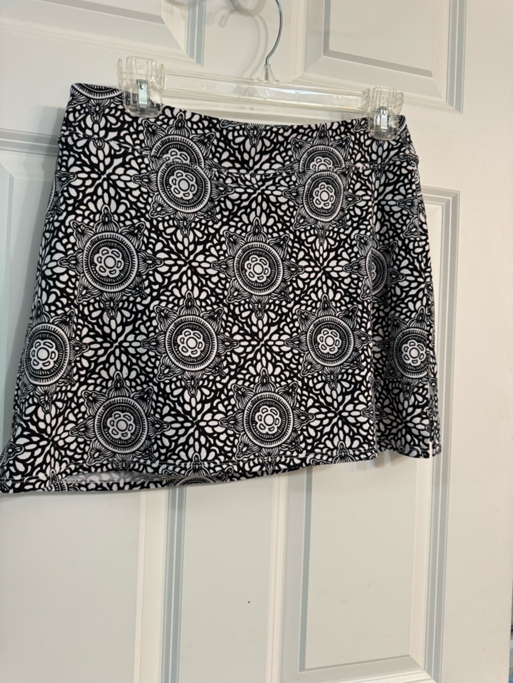 Black and White Patterned Women's Skirt
